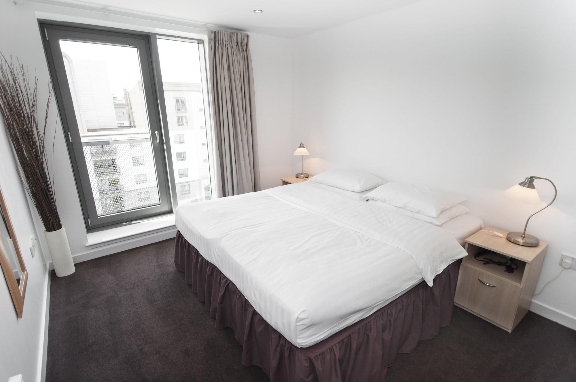 Ocean Serviced Apartments Edinburg Exteriör bild