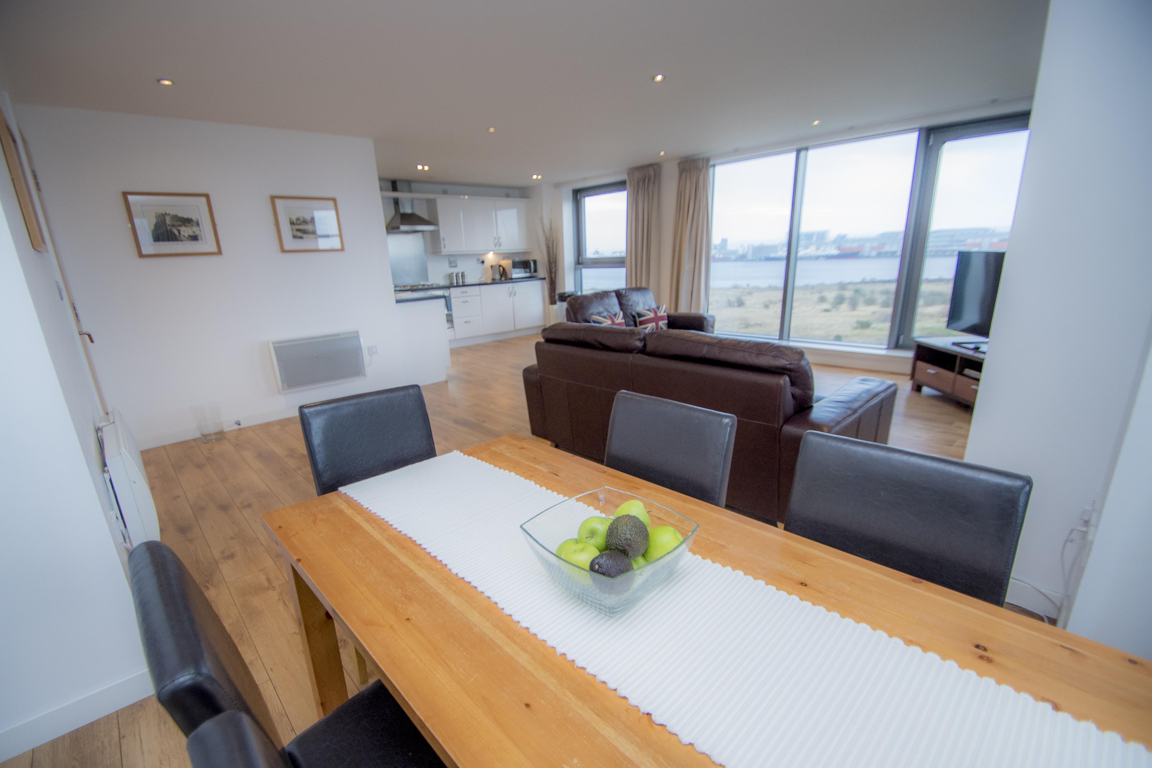 Ocean Serviced Apartments Edinburg Exteriör bild